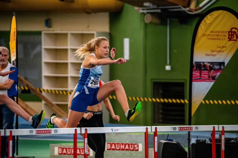 lena beim hürdensprint